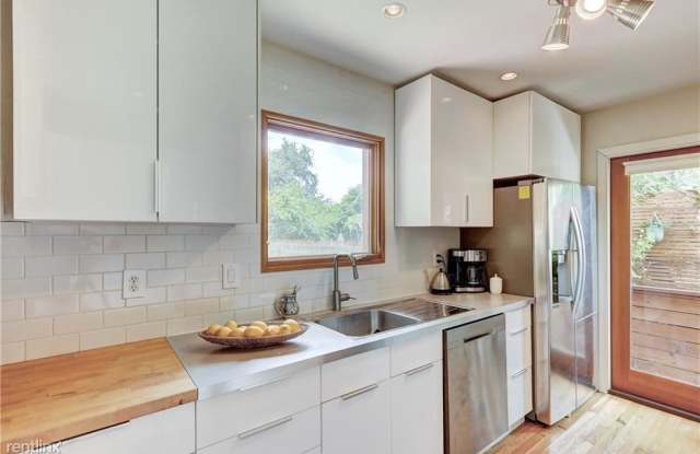 2715 Geraghty Ave - 2715 Geraghty Avenue, Austin, TX 78757