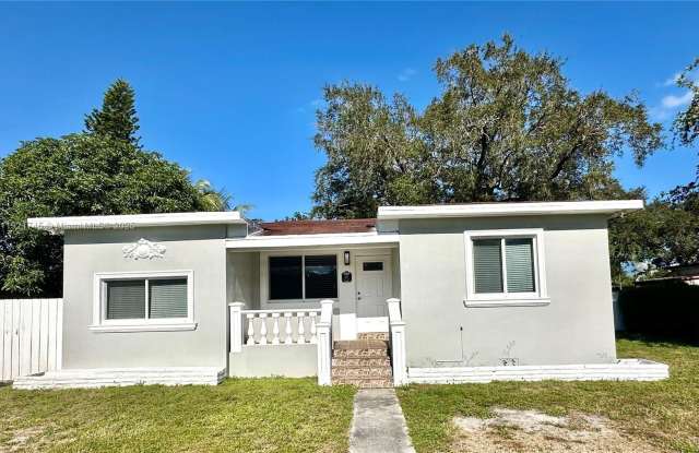 367 NW 153rd St photos photos