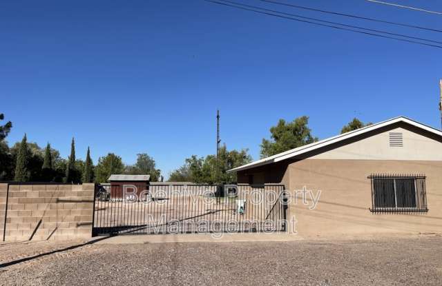 1420 N Center St photos photos