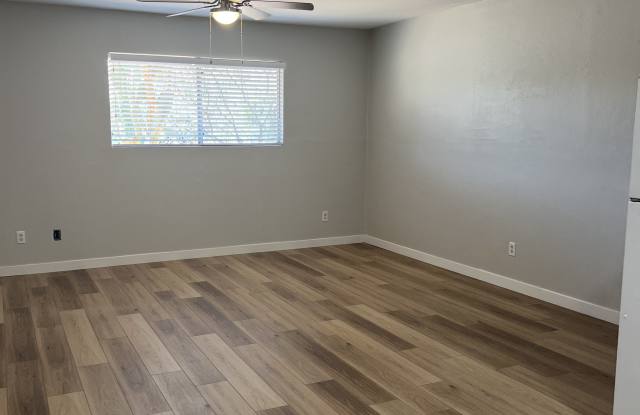 2602 North Fair Oaks Avenue Gallery 2
