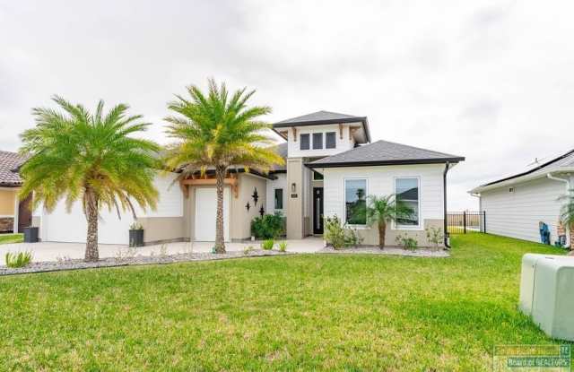 100 Torrey Pines Dr. photos photos