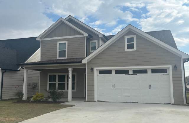 Beautiful New Build 4 Bed, 3.5 Bath, 2 Car Garage - Community Pool  Walking Trail! Gallery 3