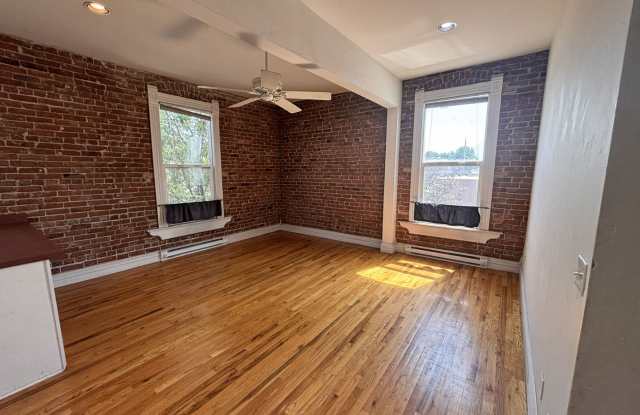 Charming Downtown Hotchkiss Apartment – Water, Sewer, & Trash Included! Gallery 3