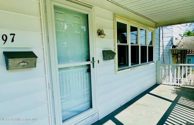 97 West Bridge Street photos photos