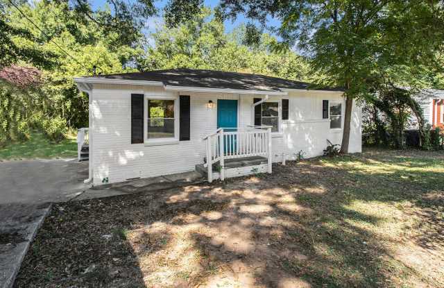Completely remodeled 3 bedroom home in Atlanta! Must see! - 1317 Redford Drive Southeast, Atlanta, GA 30315