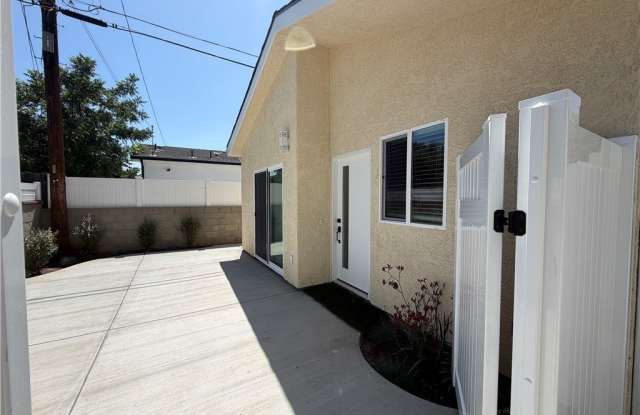 7814 Amestoy Avenue photos photos 7814 Amestoy Avenue photos photos