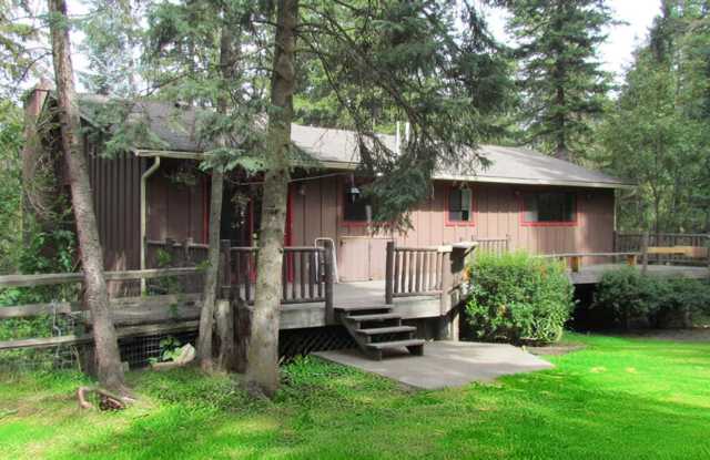 Charming Whitefish Home - 215 Emerald Drive, Flathead County, MT 59937