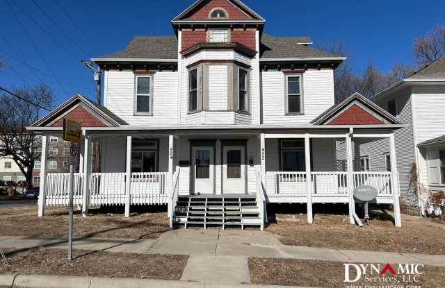 Remodeled 3 Bed / 1 Bath Remodeled Queen Anne Duplex – Downtown Sioux Falls photos photos