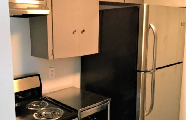 905 12th St 2 - 905 12th St, Galveston, TX 77550