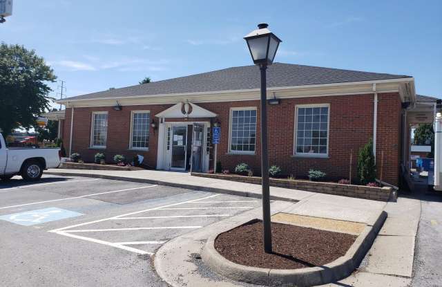 1521 MARTINSBURG Pike photos photos