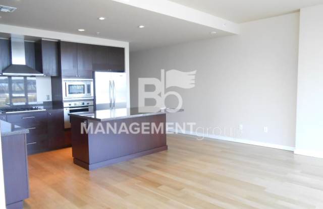 1900 SW River Drive #1004 Gallery 2