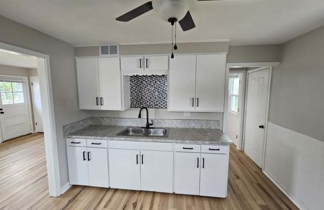 934 Cold Spring Road photos photos
