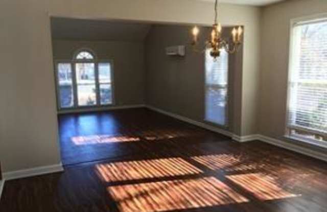 5250 Skidaway Drive Gallery 3
