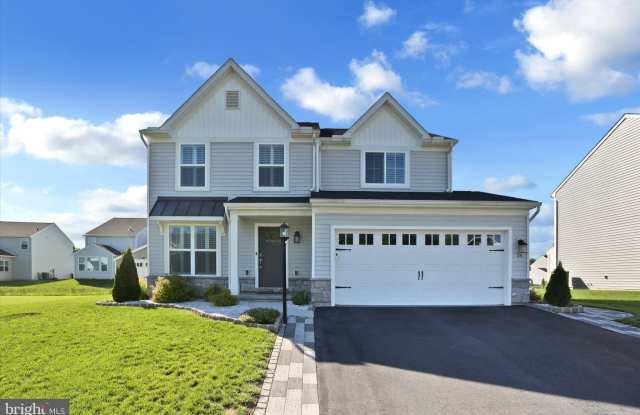 28 LONG BEND DRIVE photos photos