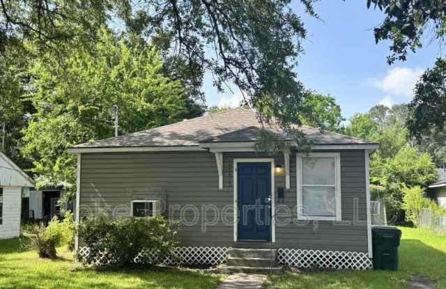2233 Lilly St photos photos