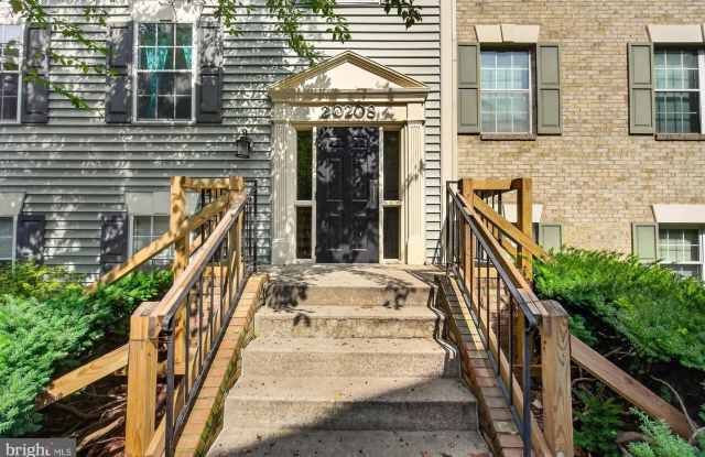 20208 SHIPLEY TER #302 Gallery 3