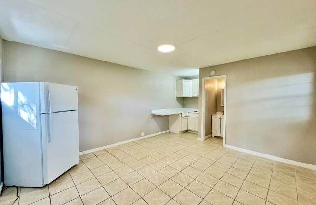 2406 S 69th St Unit C Gallery 3