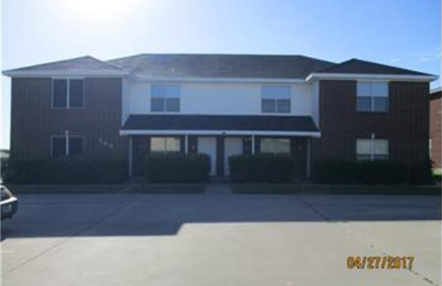 705 S Amy Apt A photos photos