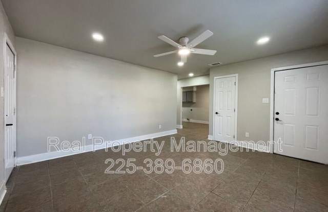 12528 Warfield Ave. Gallery 3