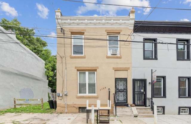 Charming 3-Bed/2-Bath Home in North Philadelphia. Available NOW! photos photos