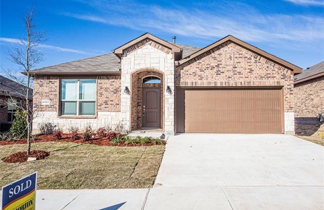 1121 Ferncliff Drive - 1121 Ferncliff Dr, Fort Worth, TX 76177