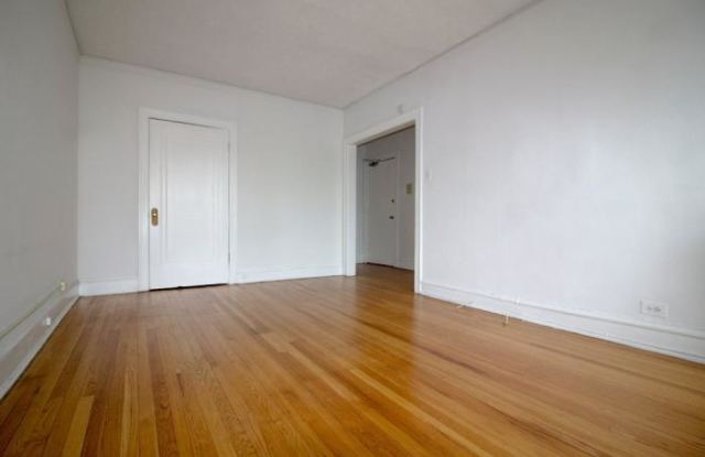 536 Hinman Ave. Gallery 2