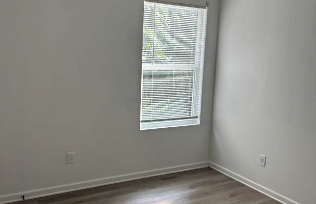 4534 Beacon Hill Drive Gallery 2