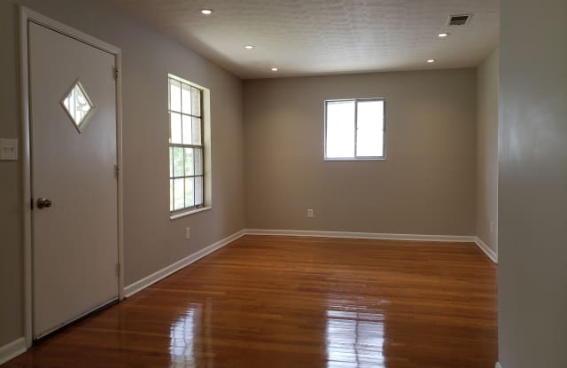 1733 34th Place North - 1733 34th Place North, Birmingham, AL 35234
