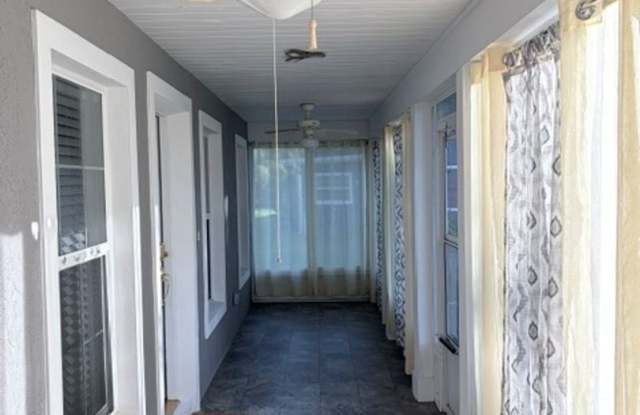 1 Bed/1 Bath with Utilities included in St Cloud. Gallery 4