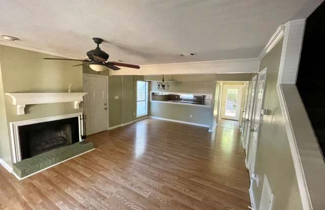 2 Bed 2.5 Bath Townhome available in Ridgeland photos photos