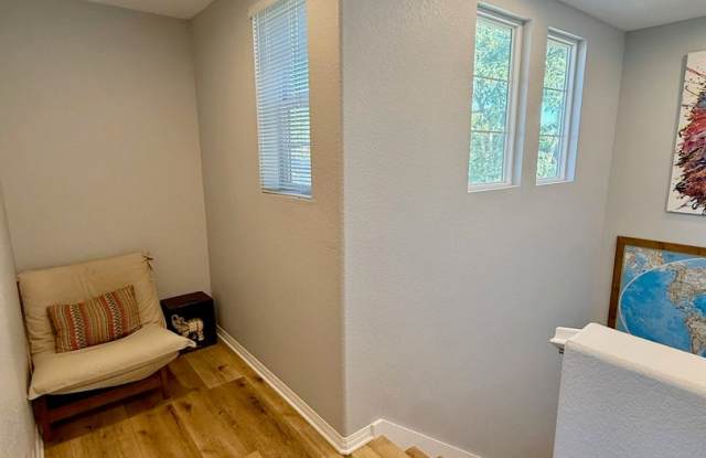 2 + 2 Bedroom Gallery 4
