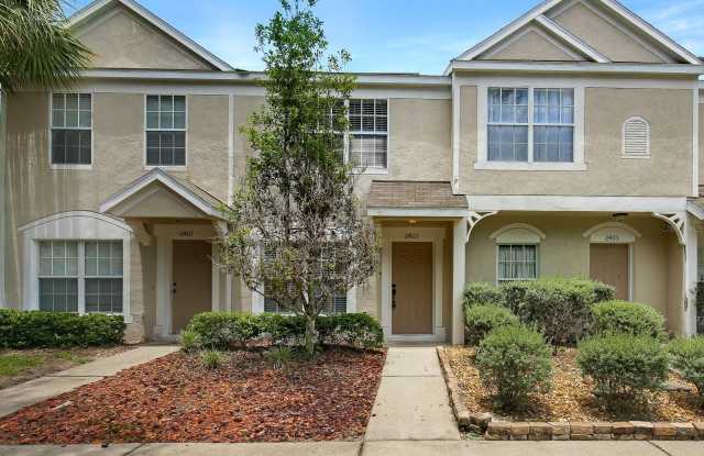 2403 LAKE WOODBERRY Circle Gallery 1