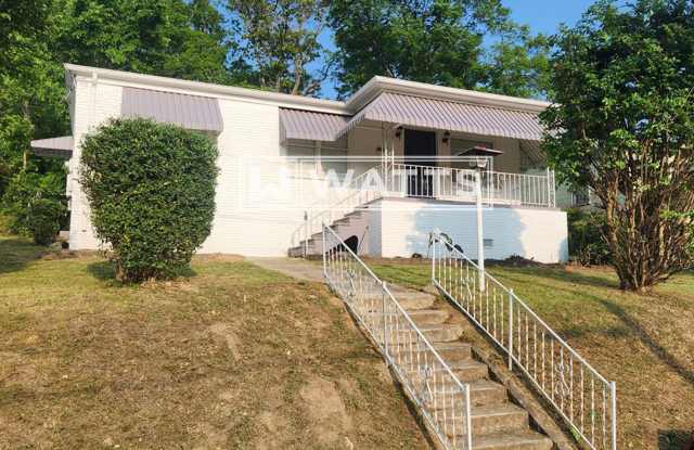 3-Bedroom with Renovated Bath in Oak Ridge Park Nieghborhood photos photos