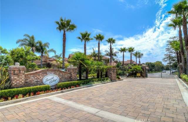 7802 Bayport Drive Gallery 2