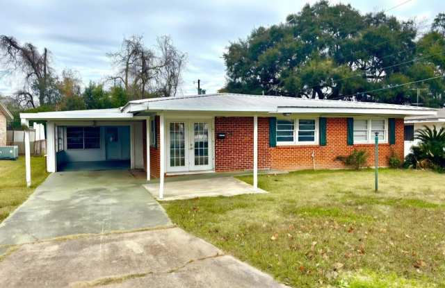 617 Chickasaw Drive photos photos