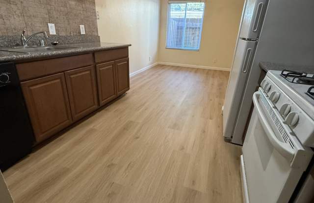 975 Murrieta Boulevard #41 Gallery 4