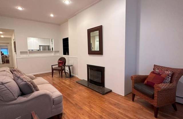 521 W 47th Street Gallery 3