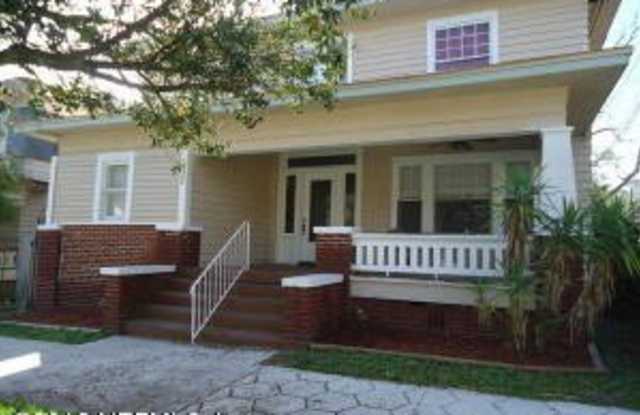 2322 HERSCHEL Street unit: 2 photos photos