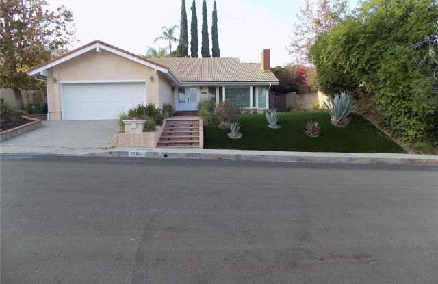 17511 Tuscan Court photos photos