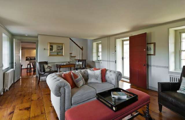 6035 STONEY HILL ROAD Gallery 4
