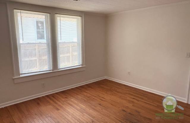 518 Perry Avenue Gallery 4