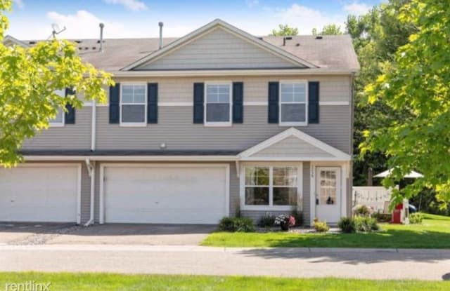 3239 Oak View Dr - 3239 Oakview Drive, Woodbury, MN 55129