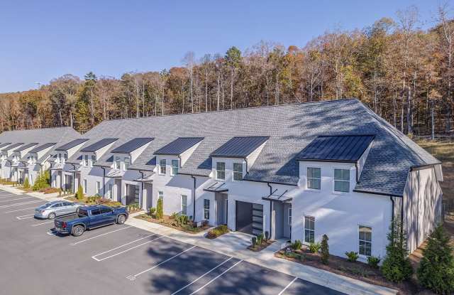 93 Chateau Drive Gallery 3