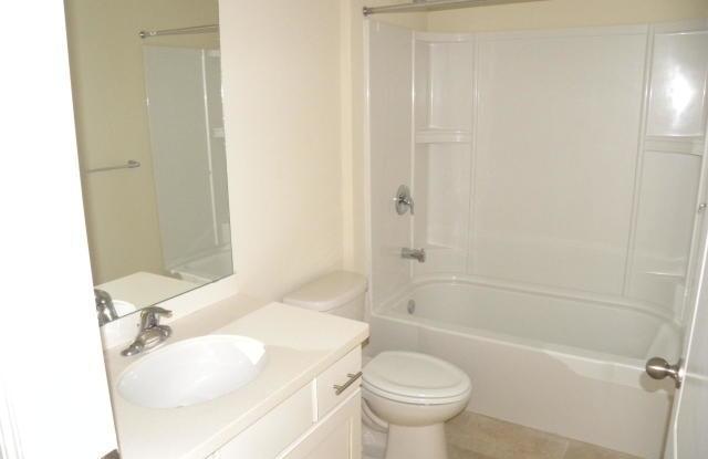 8130 MEADOW WALK LN - 8130 Meadow Walk Ln, Jacksonville, FL 32256