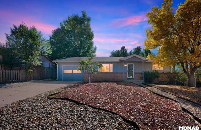 Spacious 4BR Ranch in Castle Rock photos photos