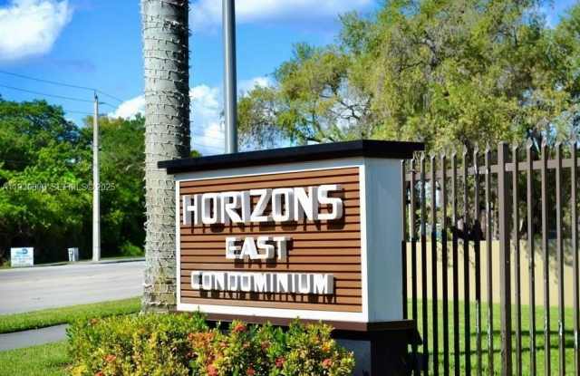 8065 SW 107th Ave photos photos