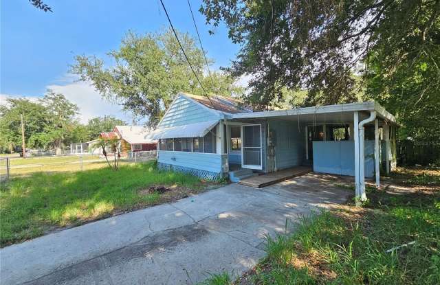 2441 E MAGNOLIA Street Gallery 2