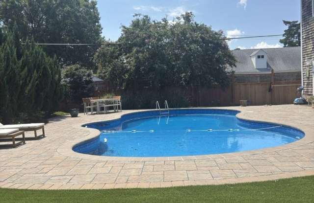 Beautiful 5 Bed/4Bath Home! Gallery 4