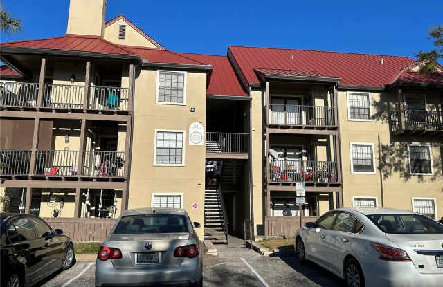 241 AFTON SQUARE photos photos