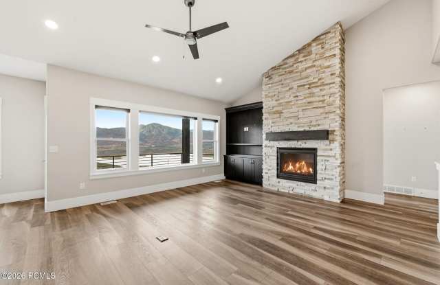 11091 N Shoreline Drive Gallery 4
